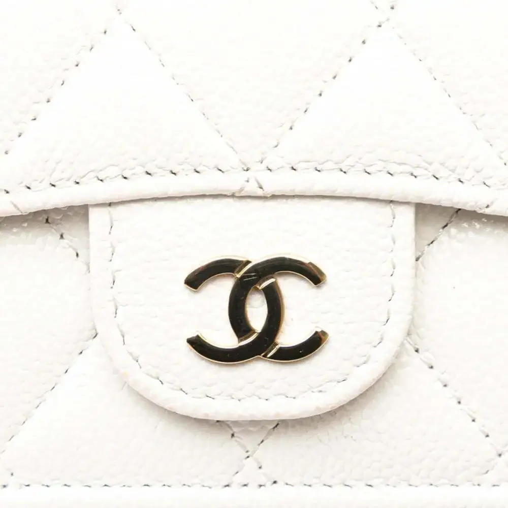 CHANEL Authentic White Caviar Leather Logo Wallet